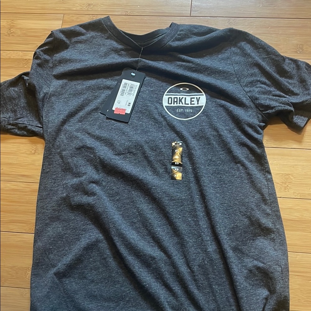Oakley Gray Short Sleeve Tee with Unique Graphics